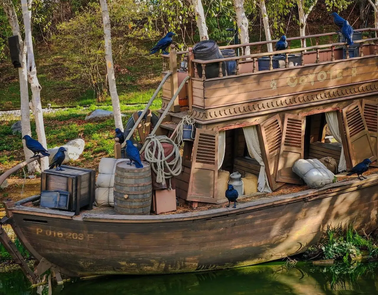 The Keelboat “Coyote” Is Back on the Bank: New Scene at the Rivers of the Far West